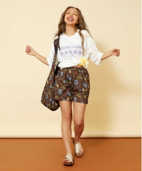 anap mimpi（アナップミンピ）の「リネンライク アロハ柄 2WAY ショルダー バック（ショルダーバッグ・レディース・ネイビー/サックスブルー/ブラウン・FREE）」の22枚目の写真