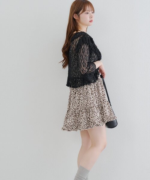 continuer de NICE CLAUP（コンティニューデナイスクラップ）の「ラッフルフリルレースボレロ（カーディガン/ボレロ・レディース・ブラック/アイボリー/オフホワイト・FREE）」の13枚目の写真