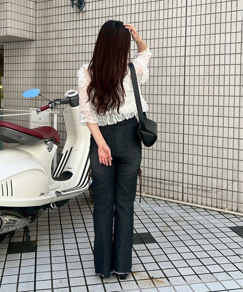 continuer de NICE CLAUP(コンティニューデナイスクラップ)の「【continuer】ラッフルフリルレースボレロ(カーディガン/ボレロ・レディース・ブラック/アイボリー/オフホワイト・FREE)」の11枚目の写真