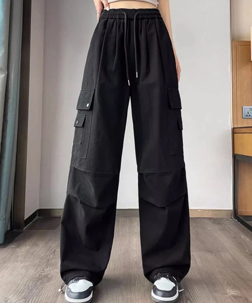 ampm（エーエムピーエム）の「シャカシャカカーゴパンツ/Y2K/ワイドシルエット（カーゴパンツ・レディース・オフホワイト/ブラック/グレー・S/L/M）」の13枚目の写真