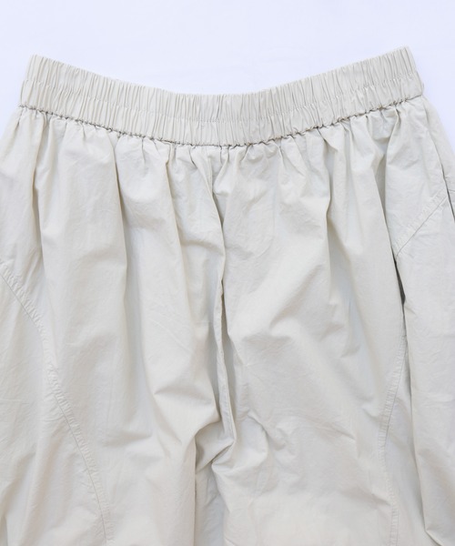 Crisp(クリスプ)の「フリルヘムギャザーパンツ(その他パンツ・レディース・ブラック/ベージュ・FREE)」の21枚目の写真
