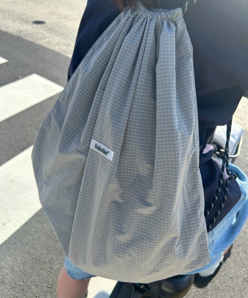 BROKEN BASE（ブロークンベース）の「Ripstop Nap Sack（ショルダーバッグ・メンズ・グレー/ホワイト/ブルー・フリー）」の4枚目の写真