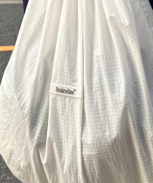 BROKEN BASE（ブロークンベース）の「Ripstop Nap Sack（ショルダーバッグ・メンズ・グレー/ホワイト/ブルー・フリー）」の8枚目の写真