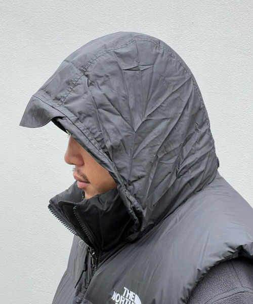 THE NORTH FACE(ザノースフェイス)の「【THE NORTH FACE】Nuptse Vest(ダウンベスト・メンズ・ブラック/グレー・X-LARGE/LARGE/MEDIUM)」の6枚目の写真