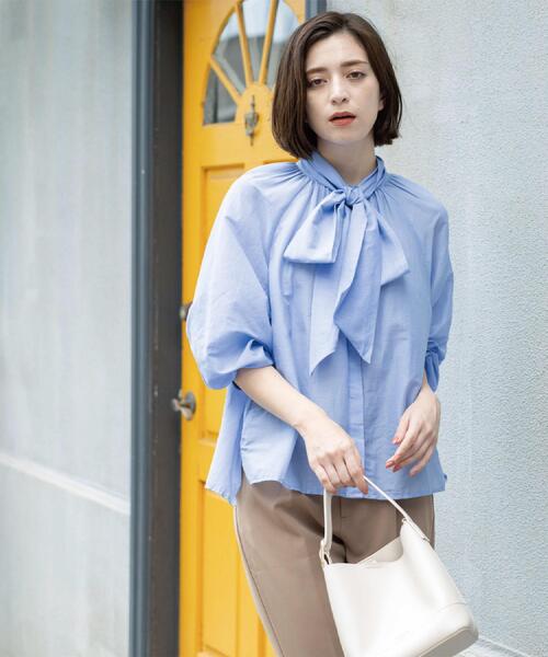 OPAQUE.CLIP（オペークドットクリップ）の「2WAYシアーボウタイブラウス【洗濯機洗い可】（シャツ/ブラウス・レディース・ライトブルー/ホワイト/チャコールグレー・40/38/42）」の16枚目の写真