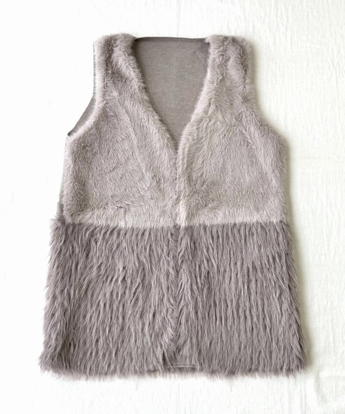 Q(キュー)の「ニットファーベスト(ベスト・レディース・グレー・MEDIUM)」の17枚目の写真