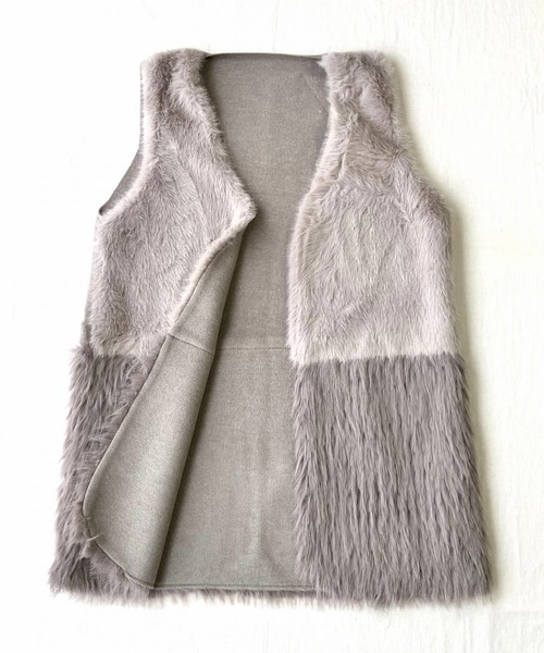 Q(キュー)の「ニットファーベスト(ベスト・レディース・グレー・MEDIUM)」の16枚目の写真