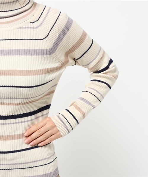 Chico（チコ）の「【who's who Chico】マルチボーダーリブハイネックニット（ニット/セーター・レディース・カーキ/ベージュ/グレー/クリーム・FREE）」の16枚目の写真