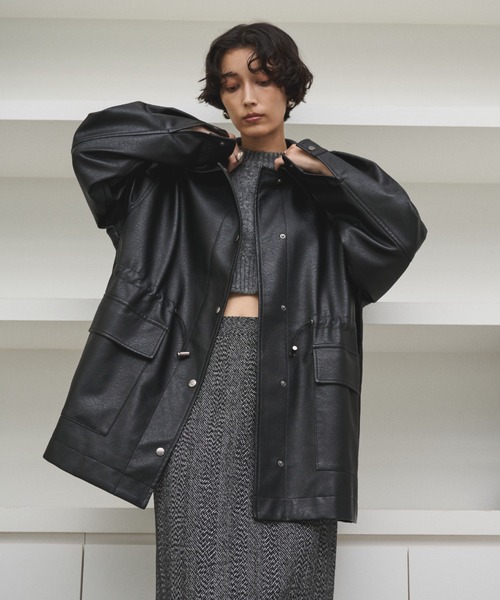 AIC.（エーアイシー）の「ドローストリングフェイクレザージャケット（その他アウター・レディース・ブラック・FREE）」の4枚目の写真