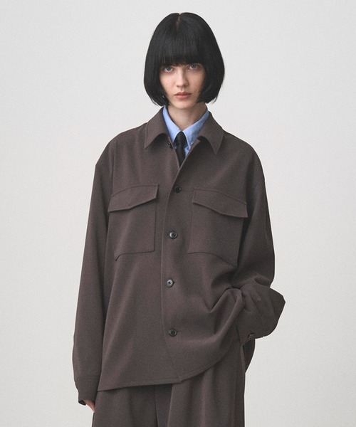 Juha(ユハ)の「SOFT SHELL JACKET(ブルゾン・メンズ・ブラック/チャコールグレー・3/4)」の1枚目の写真