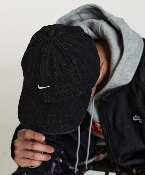 NIKE(ナイキ)の「ナイキ クラブ アンストラクチャード デニム キャップ / Nike Club Unstructured Denim Cap HF0383-010 Black(キャップ・メンズ・ブラック・S/M/M/L/L/XL/ONE SIZE)」の6枚目の写真