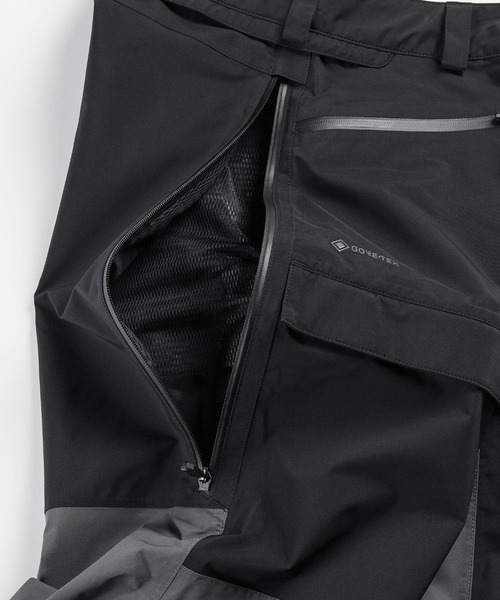 VOLCOM(ボルコム)の「【VOLCOM/ボルコム】 Mens Rnge Stretch Gore-Tex Pants /ゴアテックススキースノーボードパンツ(その他パンツ・メンズ・レッド/ブラック・MEDIUM/LARGE)」の4枚目の写真