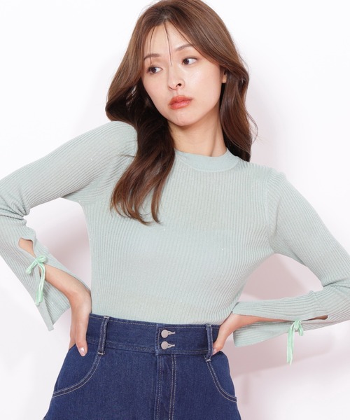 JILL by JILL STUART(ジルバイジルスチュアート)の「◇スパンコールコンパクトリブニット(ニット/セーター・レディース・ホワイト/グリーン/ブラック・FREE)」の1枚目の写真