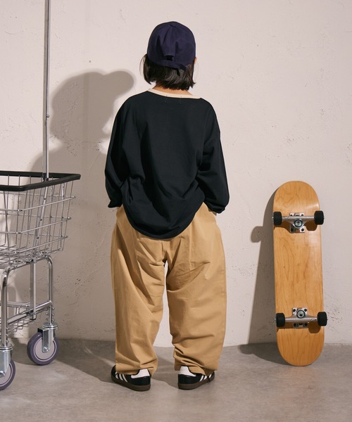 PAIRMANON STREET（ペアマノンストリート）の「【綿100%】ヘンリーネック 長袖 Tシャツ【PAIRMANON STREET】（Tシャツ/カットソー・キッズ・ブラック系その他3/ブラック/ブラウン系その他/ベージュ/グリーン系その他・100/140/110/120/130/150/160/90）」の8枚目の写真