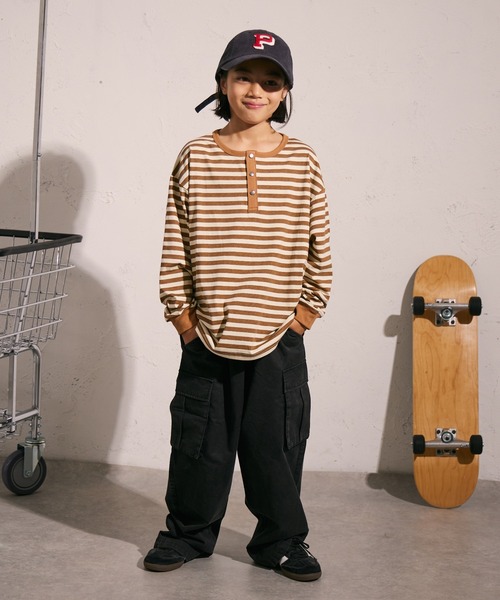 PAIRMANON STREET（ペアマノンストリート）の「【綿100%】ヘンリーネック 長袖 Tシャツ【PAIRMANON STREET】（Tシャツ/カットソー・キッズ・ブラック系その他3/ブラック/ブラウン系その他/ベージュ/グリーン系その他・100/140/110/120/130/150/160/90）」の15枚目の写真