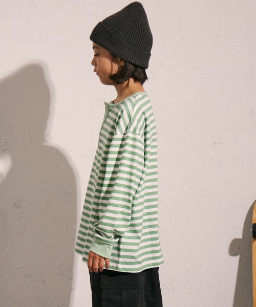 PAIRMANON STREET（ペアマノンストリート）の「【綿100%】ヘンリーネック 長袖 Tシャツ【PAIRMANON STREET】（Tシャツ/カットソー・キッズ・ブラック系その他3/ブラック/ブラウン系その他/ベージュ/グリーン系その他・100/140/110/120/130/150/160/90）」の21枚目の写真