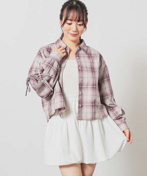Honeys（ハニーズ）の「袖リボンチェックシャツ（シャツ/ブラウス・レディース・ネイビー系/ブラック系その他/ベージュ系その他/サックスブルー系・SS/S/M/L）」の10枚目の写真