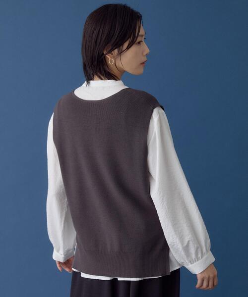 THE SHOP TK (ザ ショップ ティーケー )の「【春まで着られる】ニットベスト&ブラウスセット/洗濯機OK(シャツ/ブラウス・レディース・ダークブラウン/スミクロ/ネイビー・12/13)」の8枚目の写真