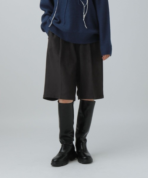 LEPSIM（レプシィム）の「スエードハーフパンツ　581629（その他パンツ・レディース・キャメル/ブラック・FREE）」の2枚目の写真