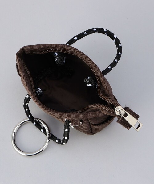 coen(コーエン)の「【新色追加】coen(コーエン) ロゴ ポリキャンバストートバッグチャーム XS(キーホルダー・レディース・ブラック/グレー/ダークブラウン・FREE)」の14枚目の写真