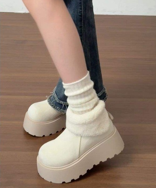 Silly(シリー)の「厚底ムートンブーツ(ブーツ・レディース・ブラウン/ベージュ/ホワイト・SMALL/MEDIUM/LARGE)」の18枚目の写真