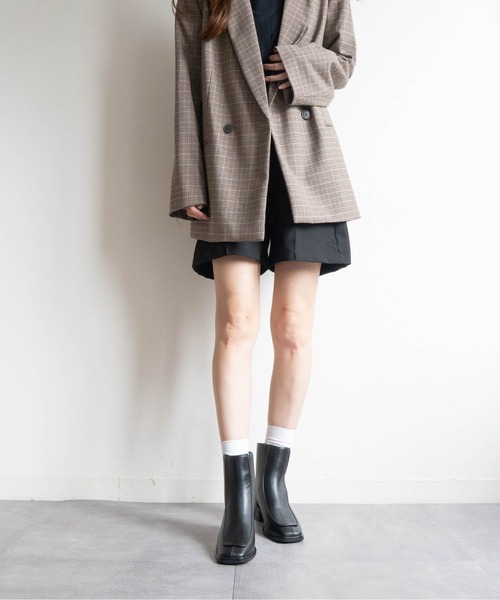 Fabby fabby(ファビィーファビィー)の「スクエアトゥバックファスナーショートブーツ(ブーツ・レディース・ブラウン/ブラック・MEDIUM/LARGE)」の22枚目の写真