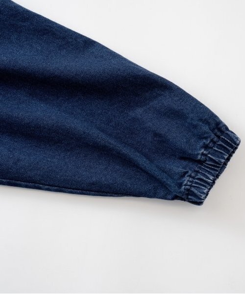 GLAZOS（グラソス）の「フードデニムジップアップジャケット（ブルゾン・キッズ・ブラック/ダークブルー・150cm/160cm/170cm）」の4枚目の写真