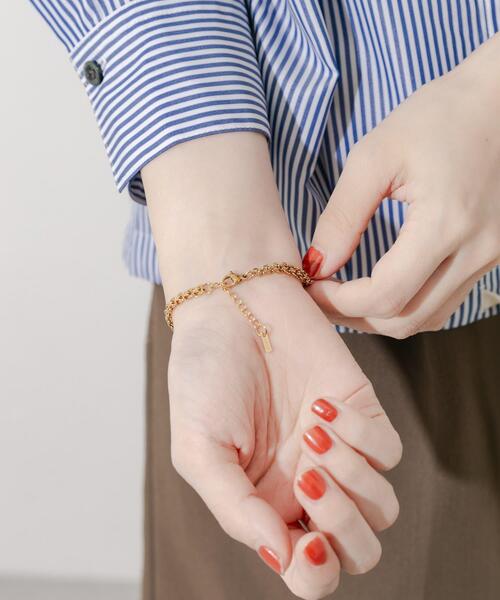 SMELLY（スメリー）の「ステンレスリンクチェーンブレスレット（ブレスレット・レディース・ゴールド・-）」の7枚目の写真