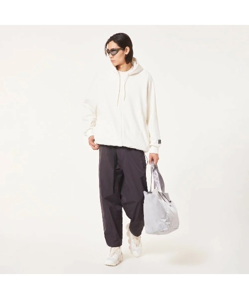 OAKLEY(オークリー)の「OAKLEY Fgl Slick Fleece Hoodie 5.7(オークリー FGL スリック フリース フーディ 5.7)(パーカー・メンズ・ブラック系/ブラウン系/ホワイト系・SMALL/MEDIUM/LARGE)」の10枚目の写真