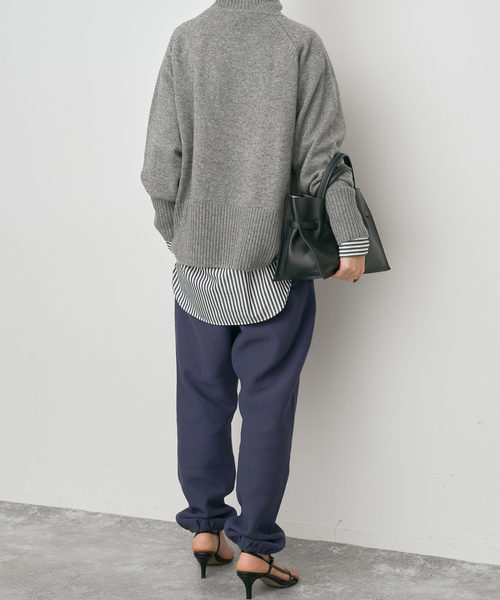 Spick & Span（スピックアンドスパン）の「Champion/チャンピオン REVERSE WEAVE スウェットパンツ（スウェットパンツ・レディース・グレー/ネイビー・MEDIUM）」の14枚目の写真