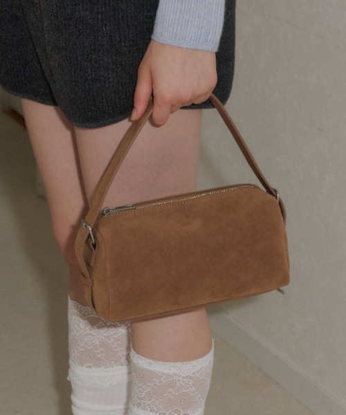 GIUNON(ジウノン)の「adjustable square bag / アジャスタブルスクエアバッグ(ハンドバッグ・レディース・ブラウン/ブラック/オリーブ/ブルー・FREE)」の1枚目の写真