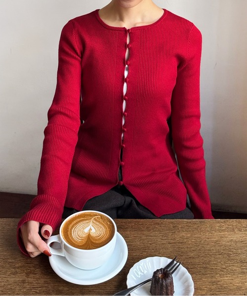 LE MORE(リモア)の「フロントボタンリブカーディガン(ニット/セーター・レディース・アイボリー/レッド/ブラウン/ブラック・FREE)」の1枚目の写真