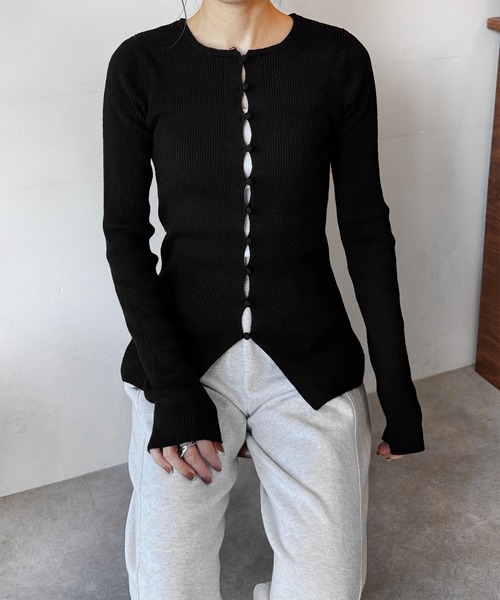 LE MORE(リモア)の「フロントボタンリブカーディガン(ニット/セーター・レディース・アイボリー/レッド/ブラウン/ブラック・FREE)」の5枚目の写真