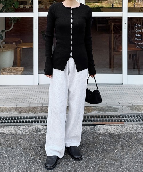 LE MORE(リモア)の「フロントボタンリブカーディガン(ニット/セーター・レディース・アイボリー/レッド/ブラウン/ブラック・FREE)」の7枚目の写真