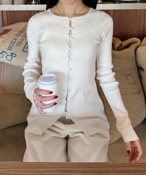 LE MORE(リモア)の「フロントボタンリブカーディガン(ニット/セーター・レディース・アイボリー/レッド/ブラウン/ブラック・FREE)」の17枚目の写真