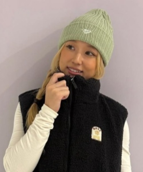 ROXY（ロキシー）の「HEART BEANIE/ロキシーチャクラロゴニットキャップ・ビーニー（ニットキャップ/ビーニー・レディース・ブラック/グレー/ホワイト/グリーン/コーラル・FREE）」の4枚目の写真