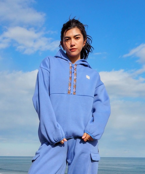 BILLABONG(ビラボン)の「BILLABONG レディース ADIV FLEECE HALF ZIP パーカー 【2025年秋冬モデル】 @autumn/ビラボン撥水ハーフジップフリース(SET UP・セットアップ可能・空港コーデ)(パーカー・レディース・パープル/アイボリー・MEDIUM/LARGE)」の5枚目の写真