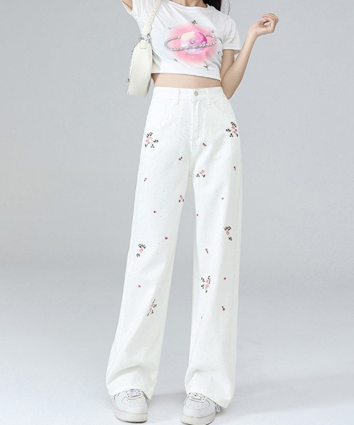 shoppinggo(ショッピングゴー)の「花柄刺 ラインストーン デニムパンツ(デニムパンツ・レディース・ホワイト・M)」の5枚目の写真