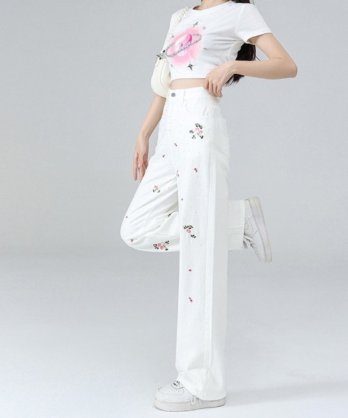 shoppinggo(ショッピングゴー)の「花柄刺 ラインストーン デニムパンツ(デニムパンツ・レディース・ホワイト・M)」の6枚目の写真