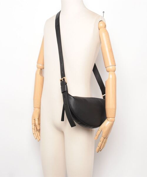 ALLSAINTS(オールセインツ)の「ALLSAINTS HALF MOON XBODY(ショルダーバッグ・レディース・ブラック・FREE)」の11枚目の写真