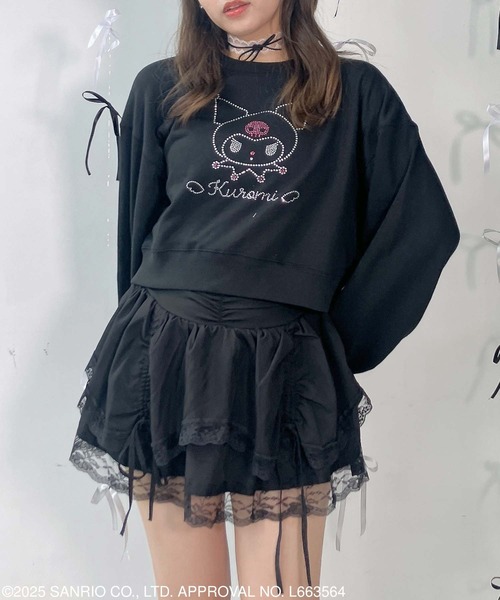 AS KNOW AS plus(アズノゥアズプラス)の「♪キラキラ Sanrio characters ショート丈プルオーバー 【Sanrio/サンリオ】(スウェット・レディース・ネイビー系/オフホワイト/ブラック系/ブラック・FREE)」の3枚目の写真