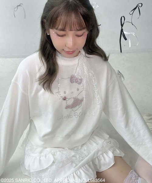 AS KNOW AS plus(アズノゥアズプラス)の「♪キラキラ Sanrio characters ショート丈プルオーバー 【Sanrio/サンリオ】(スウェット・レディース・ネイビー系/オフホワイト/ブラック系/ブラック・FREE)」の6枚目の写真