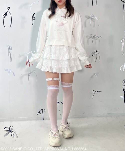 AS KNOW AS plus(アズノゥアズプラス)の「♪キラキラ Sanrio characters ショート丈プルオーバー 【Sanrio/サンリオ】(スウェット・レディース・ネイビー系/オフホワイト/ブラック系/ブラック・FREE)」の12枚目の写真