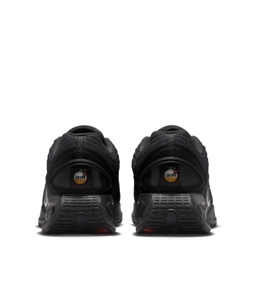 NIKE(ナイキ)の「NIKE Air Max Dn Winterized(ナイキ エア マックス DN WTR)(スニーカー・メンズ・ベージュ系/ブラック系1・25.5cm/26cm/26.5cm/27cm/27.5cm/28cm/28.5cm/29cm/25cm)」の7枚目の写真