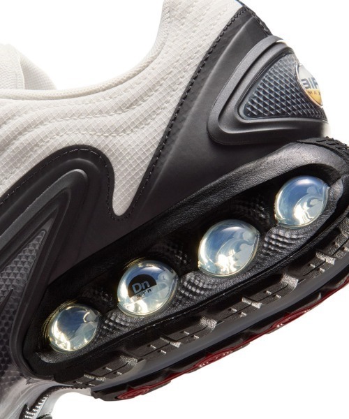 NIKE(ナイキ)の「NIKE Air Max Dn Winterized(ナイキ エア マックス DN WTR)(スニーカー・メンズ・ベージュ系/ブラック系1・25.5cm/26cm/26.5cm/27cm/27.5cm/28cm/28.5cm/29cm/25cm)」の22枚目の写真