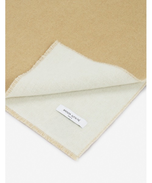 Maison Kitsune（メゾンキツネ）の「MAISON KITSUNE HANDWRITING SCARF（マフラー・メンズ・オリーブドラブ/ライトベージュ・U）」の14枚目の写真
