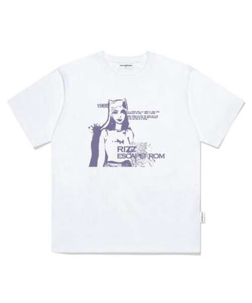 ESCAPEFROM（エスケープフロム）の「パープル1985リズプリントオーバーサイズ半袖Tシャツホワイト（Tシャツ/カットソー・レディース・その他・SMALL/MEDIUM/LARGE）」の3枚目の写真