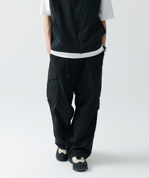 MUSINSA STANDARD（ムシンサスタンダード）の「[シティレジャー] NPワイドベルト付きカーゴパンツ [ブラック]（スウェットパンツ・メンズ・その他・40/38/33/26/27/28/29/42/36/34/32/30/31）」の2枚目の写真