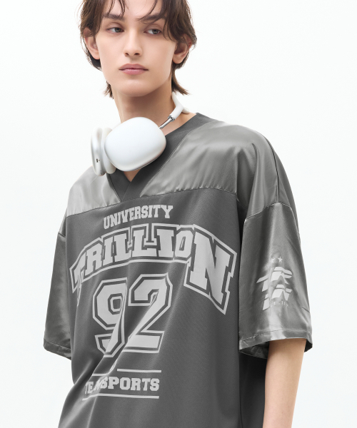 TRILLION（トリリオン）の「メッシュフットボールグラフィックジャージーハーフスリーブ[チャコール]（Tシャツ/カットソー・メンズ・その他・MEDIUM/LARGE/X-LARGE）」の6枚目の写真