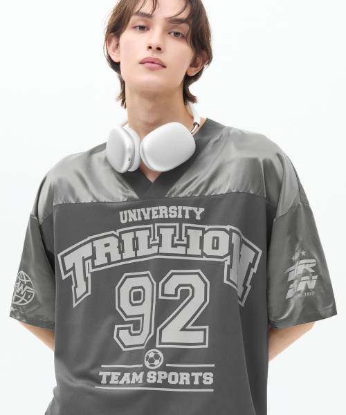 TRILLION（トリリオン）の「メッシュフットボールグラフィックジャージーハーフスリーブ[チャコール]（Tシャツ/カットソー・メンズ・その他・MEDIUM/LARGE/X-LARGE）」の7枚目の写真